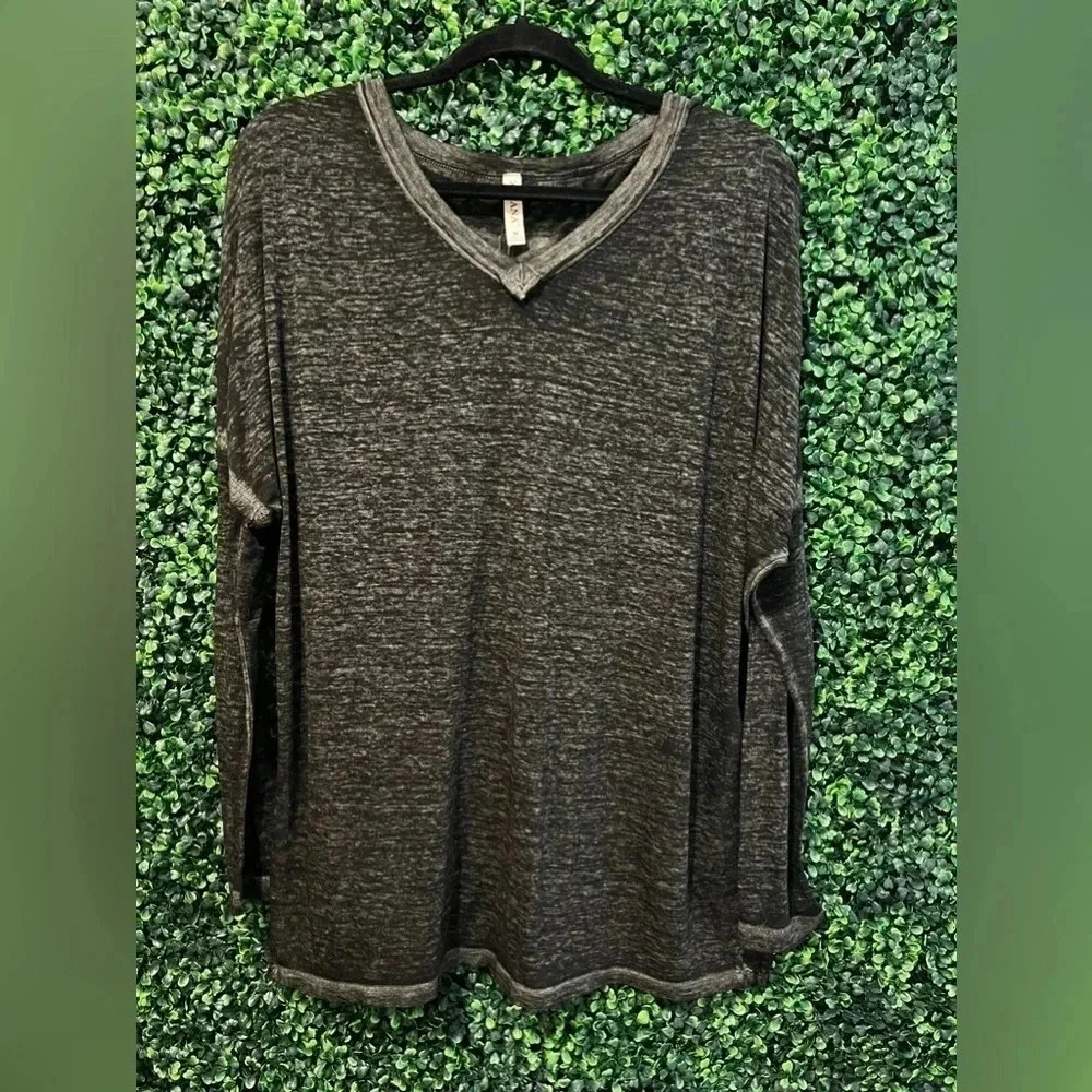 Boutique Zenana New Directions Top - Medium - Picture 2 of 7